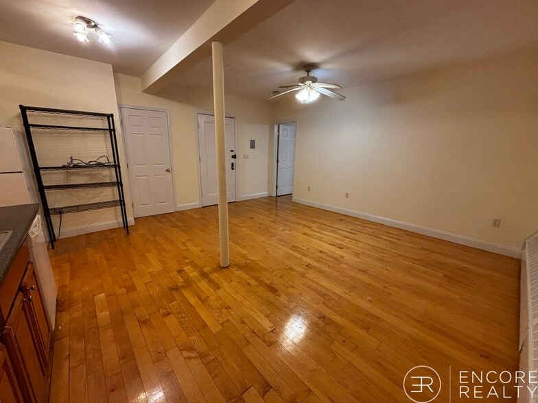 Building Photo - 1555 Beacon St