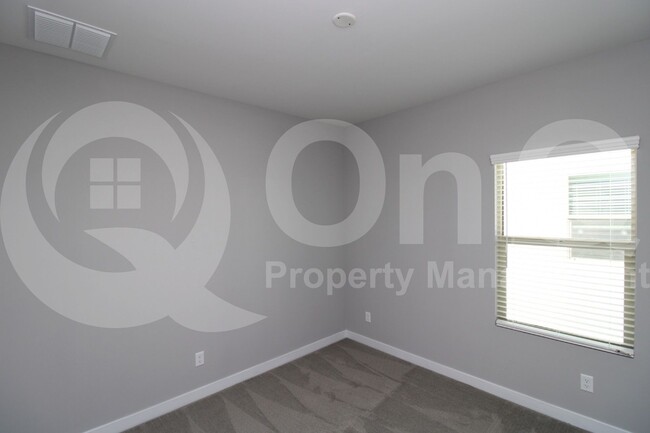 Building Photo - 8323 N 22nd Dr