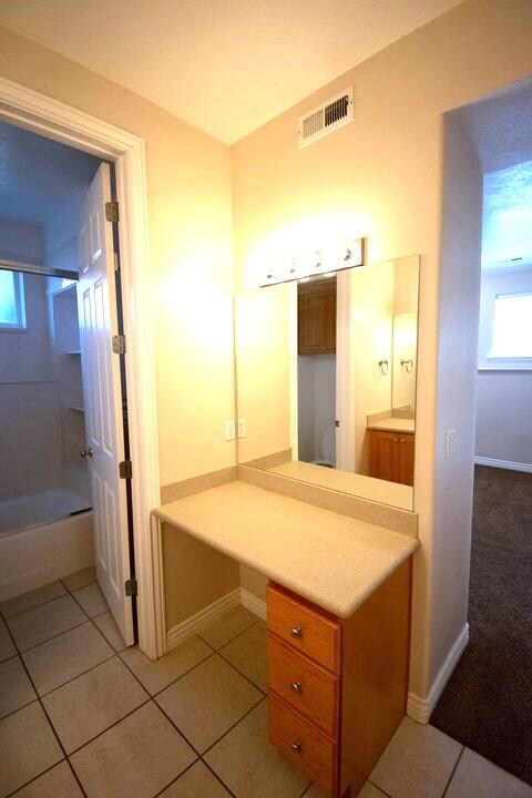 Building Photo - 272 W 400 N