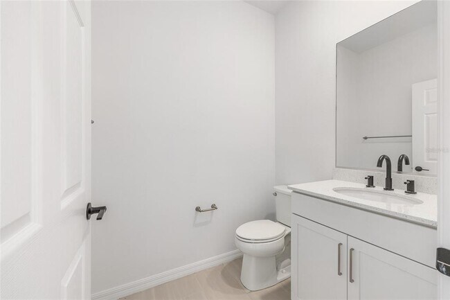 Building Photo - 6366 SW 77th Ave