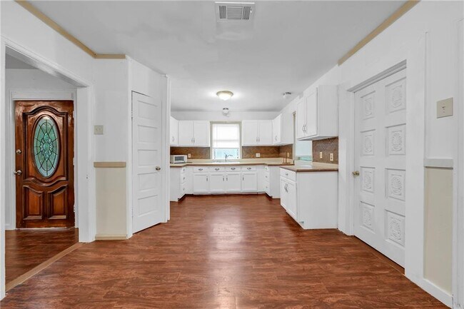 Building Photo - 4813 Chaudron Dr