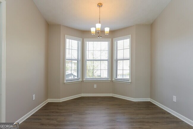 Building Photo - 3721 Riverside Pkwy