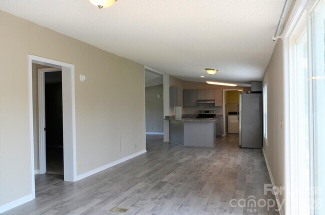 Building Photo - 7167 Long Island Rd