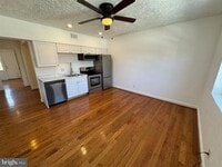 Building Photo - 15 Halley Pl SE