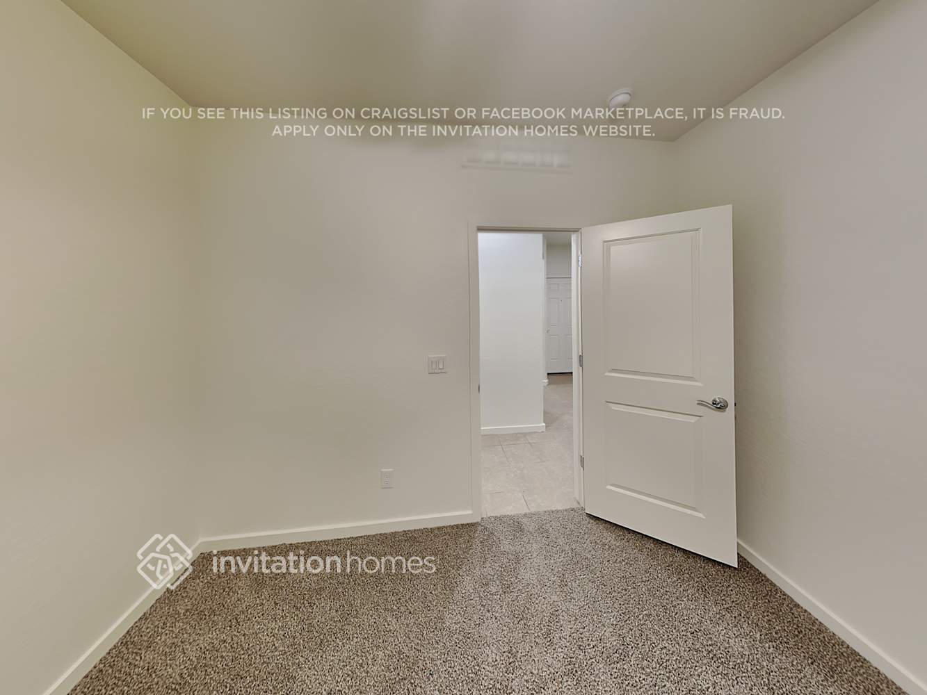 Building Photo - 4224 W Coneflower Ln