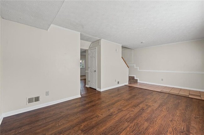Building Photo - 2122 Fieldstone View Ct SE