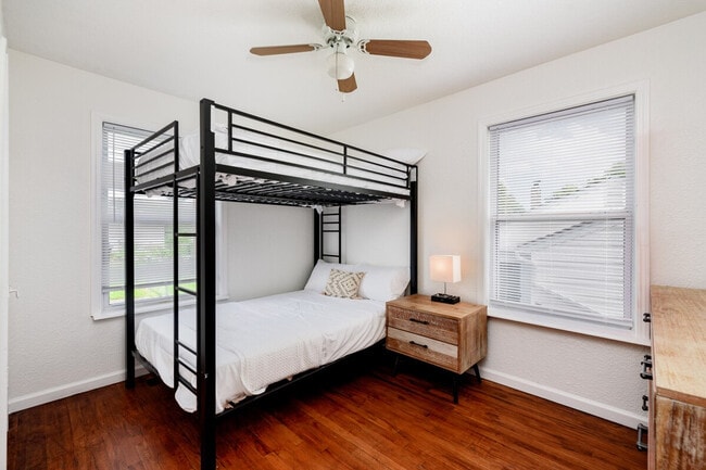 Building Photo - 9501 Upland Dr