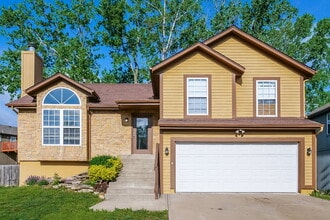 Building Photo - 11196 S Penrose St