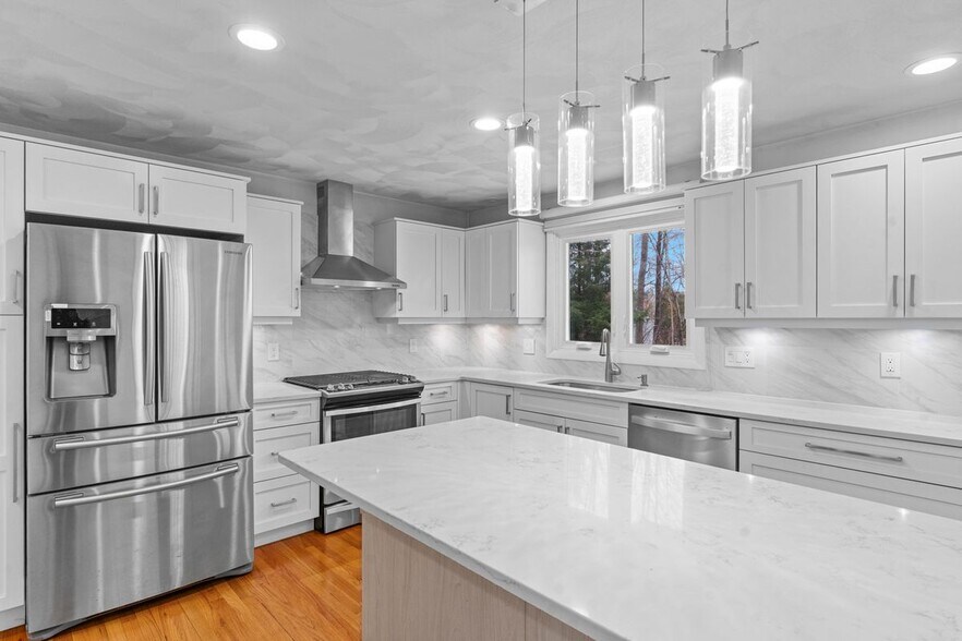 Primary Photo - 43 Sage Dr