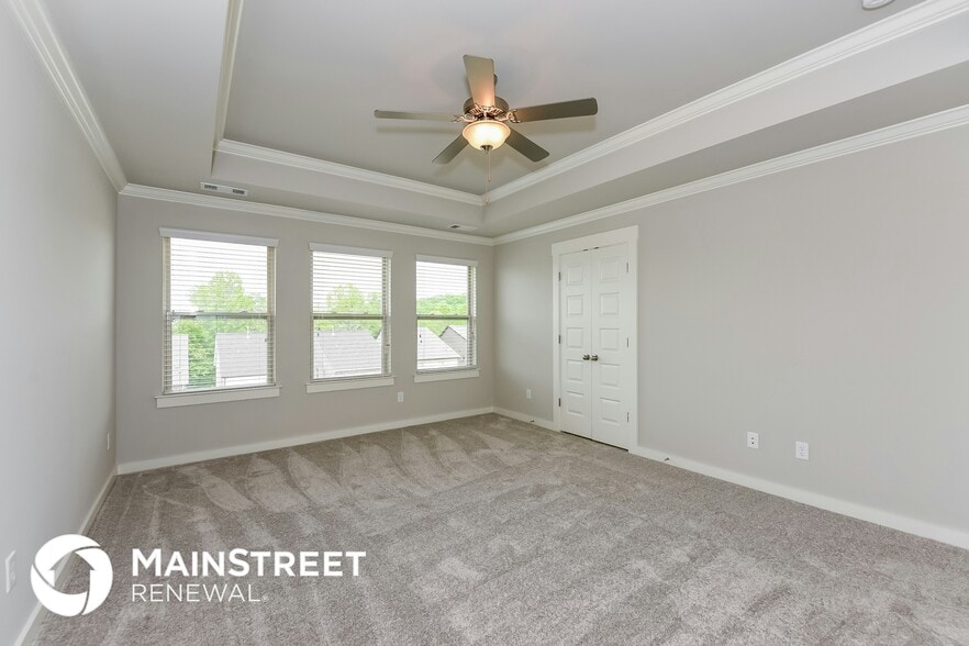 Building Photo - 389 Black Thorn Ln