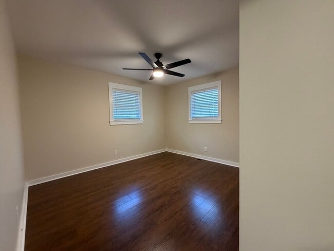 Building Photo - 2 bedroom/1 bath home in West Morristown