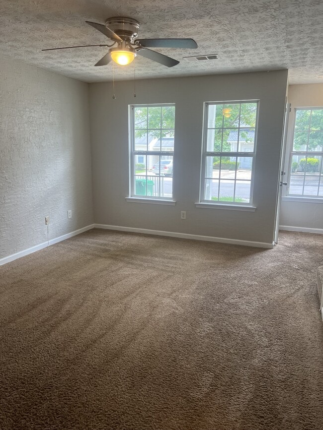 Building Photo - 6527 Wellington Chase Ct