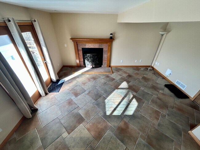 Building Photo - Gorgeous 3-Bedroom Home with Unobstructed Views and Access to North Open Space from Yard!