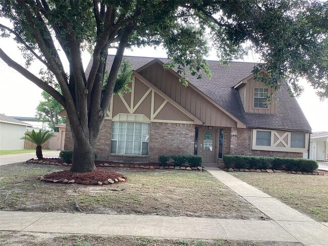 Building Photo - 2031 Millhouse Rd