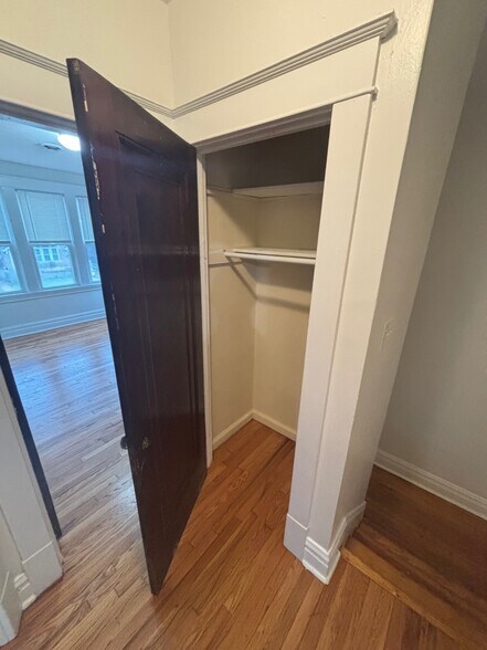 Building Photo - 5054 Winona Ave