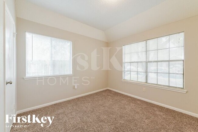 Building Photo - 1523 Plumwood Dr