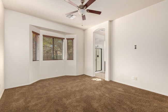 Building Photo - 6850 E Pearl St