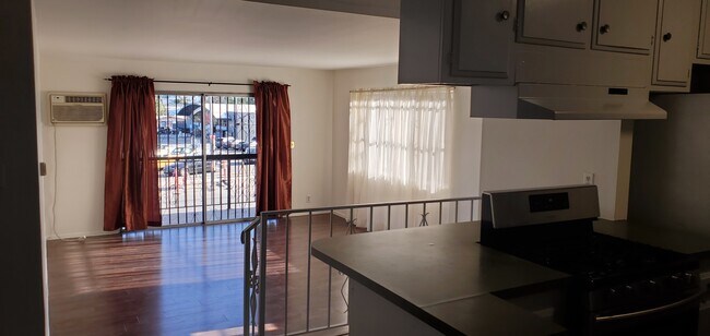 Building Photo - 1347 N Alvarado St