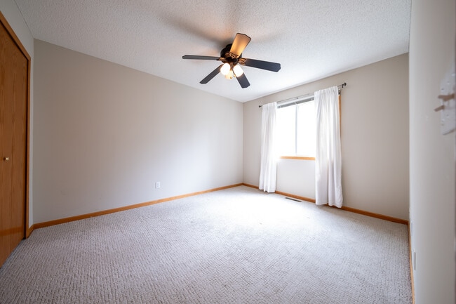 Building Photo - 17870 Cobblestone Way