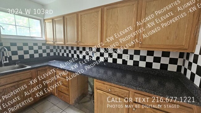 Building Photo - 3024 W 103rd-