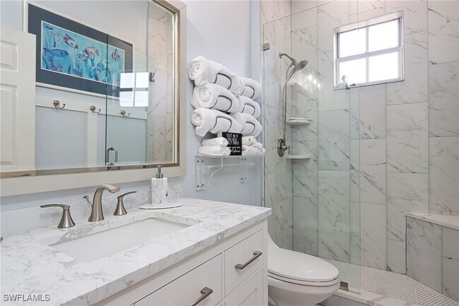 Building Photo - 400 L'Ambiance Cir