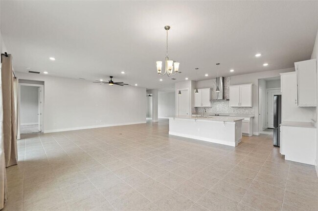 Building Photo - 8353 Ivy Stark Blvd