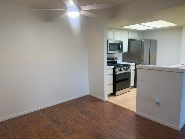 Building Photo - 1901 Mountain Hills Ct