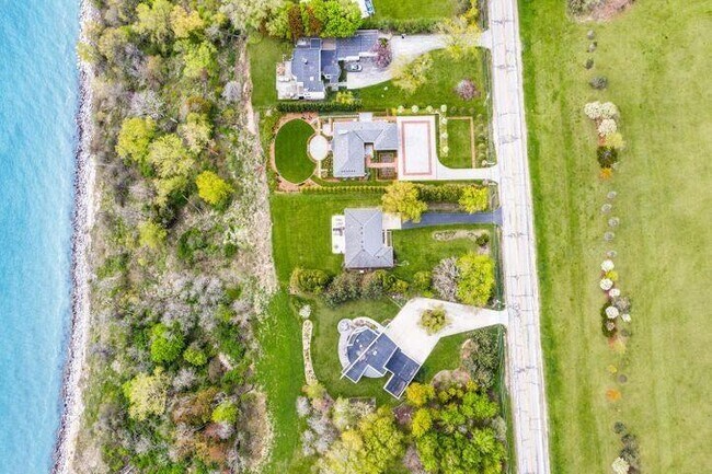 Building Photo - 12650 N Lake Shore Dr