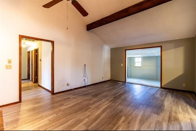 Building Photo - Well maintained 3 bedroom 2 bath home in Noble for rent