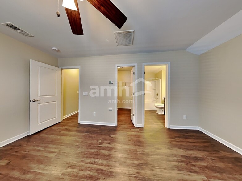 Building Photo - 266 Decatur Dr