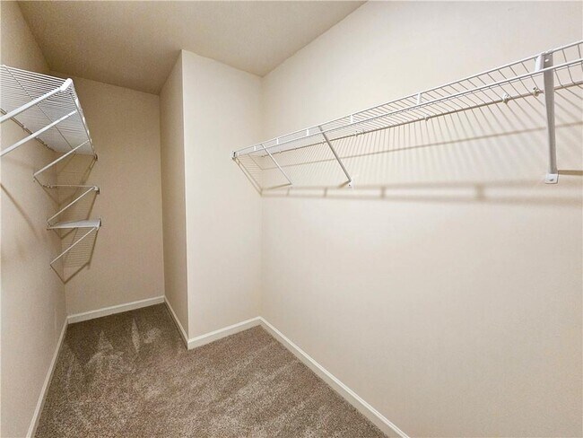 Building Photo - 274 Walnut Grv Wy