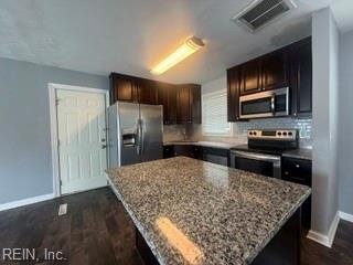 Building Photo - 1609 Cavalier Blvd