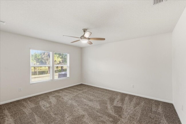 Building Photo - Welcome to this beautiful 3-bedroom, 2-bathroom home located in the heart of Bunnell!!