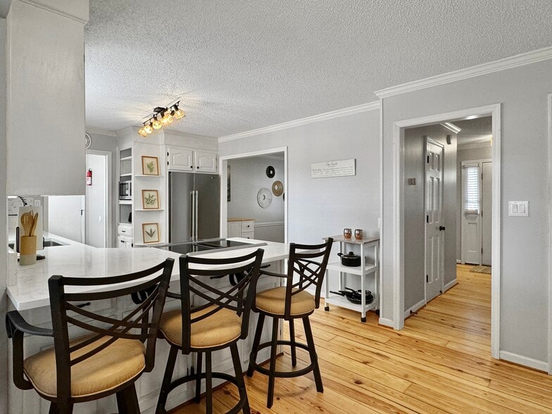 kitchen - 7900 Elderberry Cir
