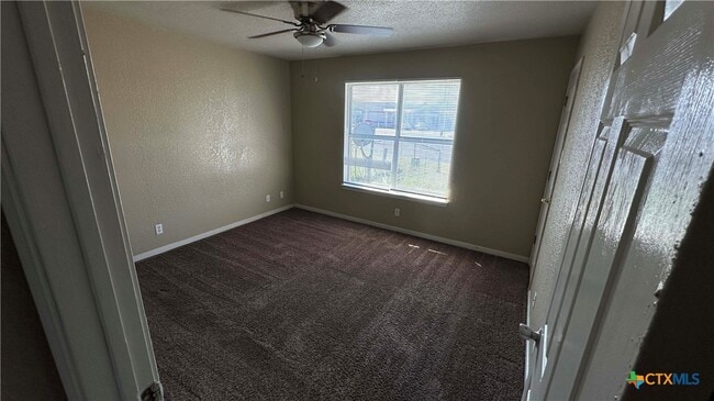 Building Photo - 3204 Raven Dr