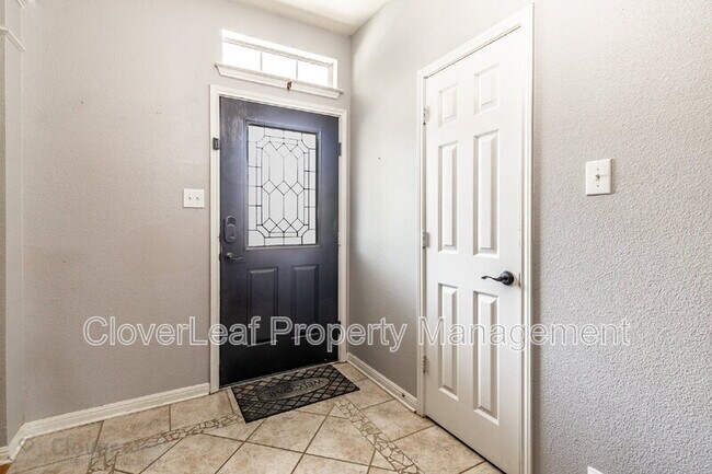 Building Photo - 2806 Cascade Mist