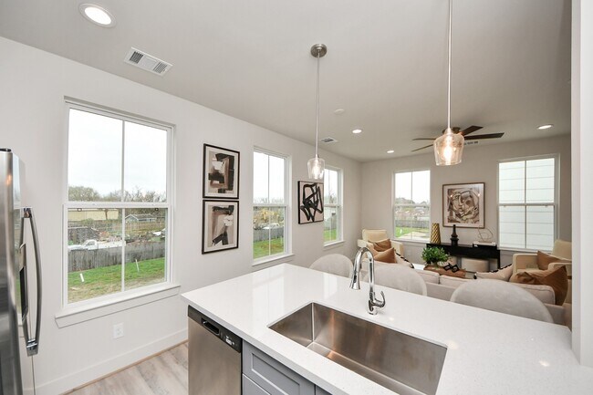 Building Photo - 5218 Burress Springs Ln
