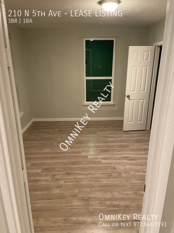 Building Photo - 210 N 5th Ave