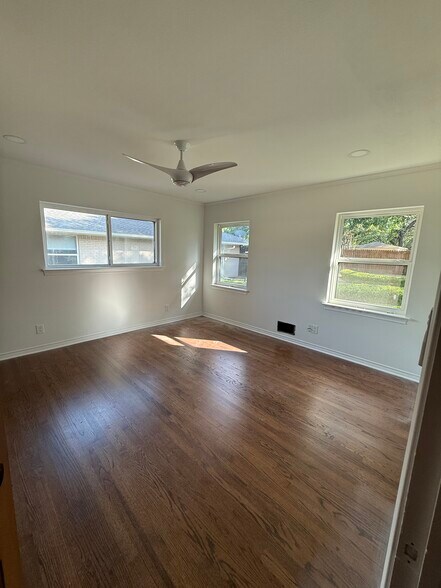 Building Photo - 4219 Briar Creek Ln