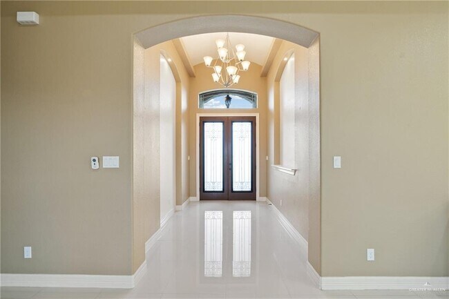 Building Photo - 34 El Caribe Cir S