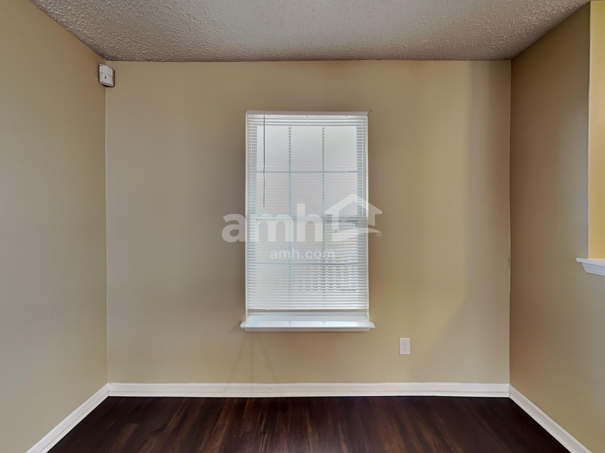 Building Photo - 14421 Refreshing Garden Ln