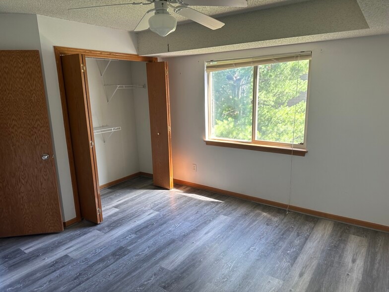 Building Photo - 40 Zeller Ct