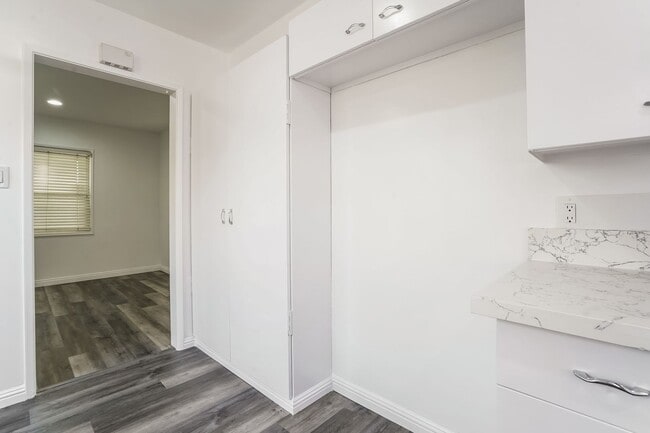 Building Photo - WONDERFUL BUENA PARK HOME FOR LEASE!!  NEW ON MARKET!!