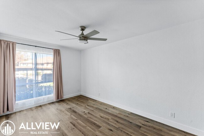 Building Photo - 25652 Rimgate Dr