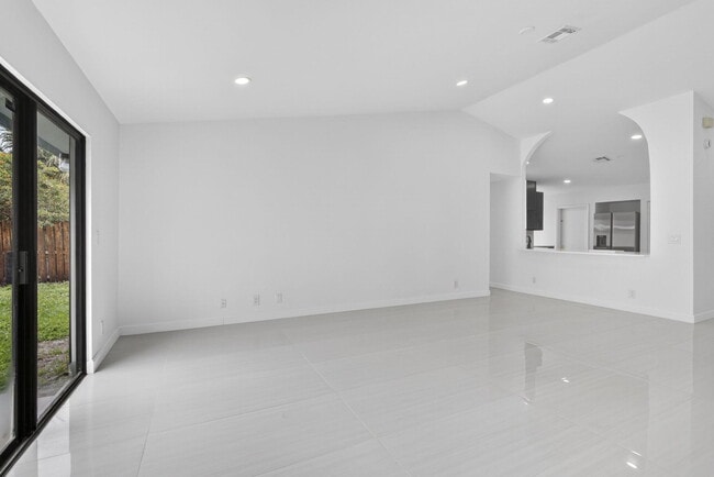 Building Photo - 7771 Blackwood Ln