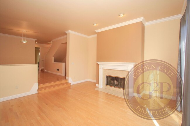 Building Photo - Twin Peaks - 2 BR, Office, 2.5 BA Townhome...