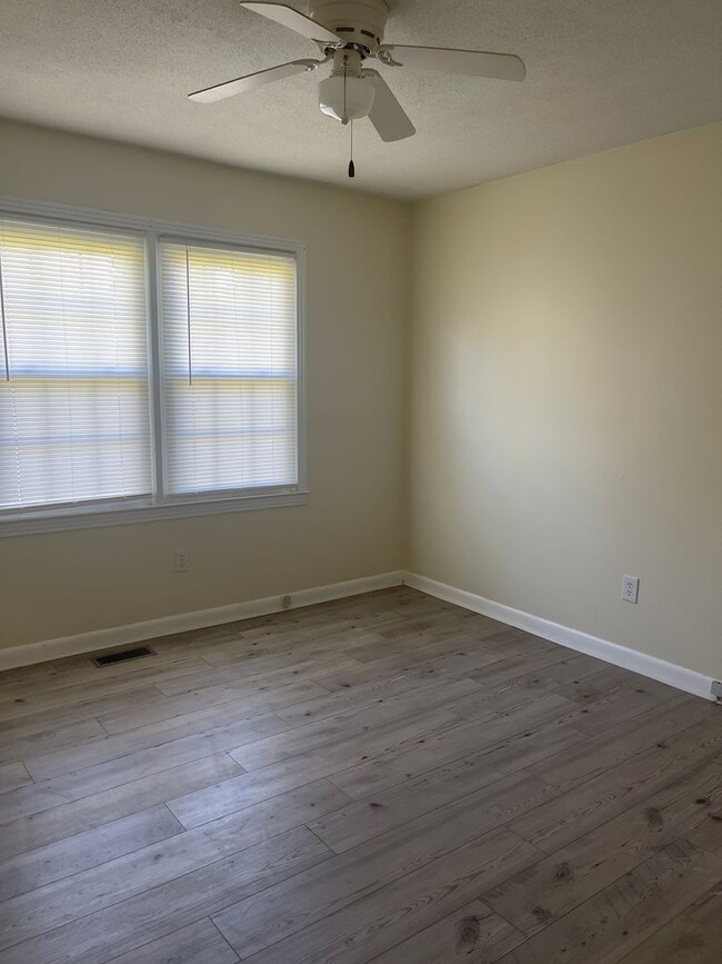 Building Photo - Single Level Rental in Sanford, NC - 3 Bed...