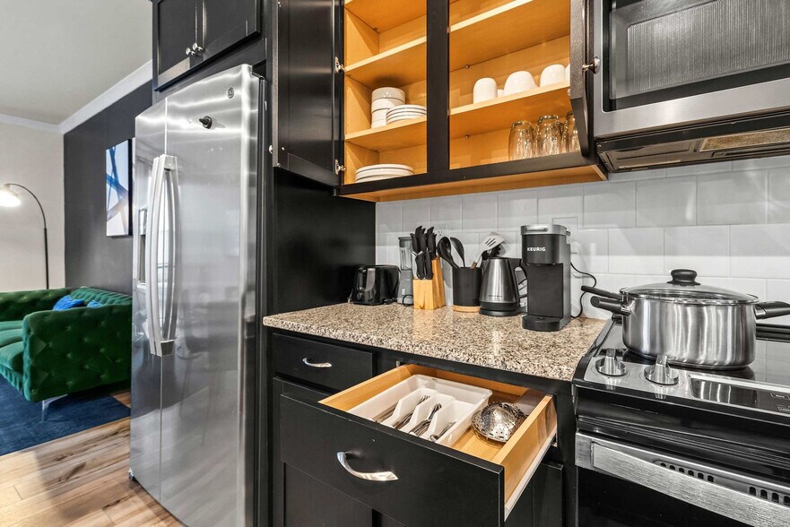 Building Photo - 3019 Jolene Ct