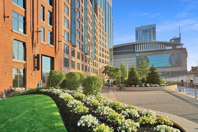 Building Photo - 100 Lovejoy Pl