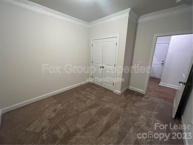 Building Photo - 345 Preston Rd